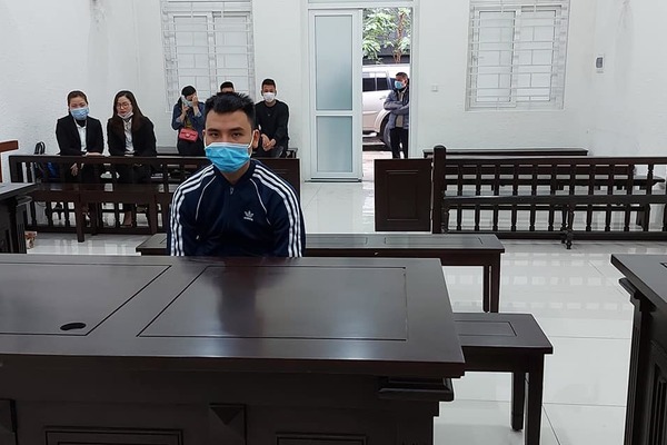 Kẻ ảo giác cướp, ép nạn nhân viết giấy nợ 1 tỷ đồng ở Hà Nội