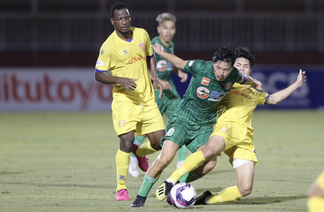 Sài Gòn FC thua thảm trên sân Thống Nhất