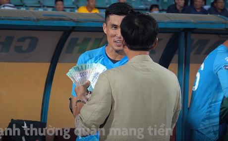 CLB Nam Định được thưởng tiền sau trận thắng TP.HCM