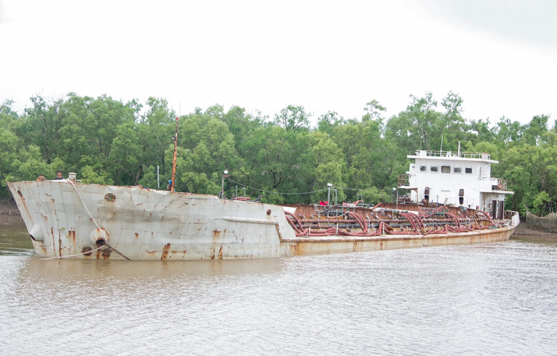 Nam Định: Tạm giữ một chủ thuyền ở Hải Hậu vận chuyển cát biển ᴛʀáɪ ᴘʜéᴘ