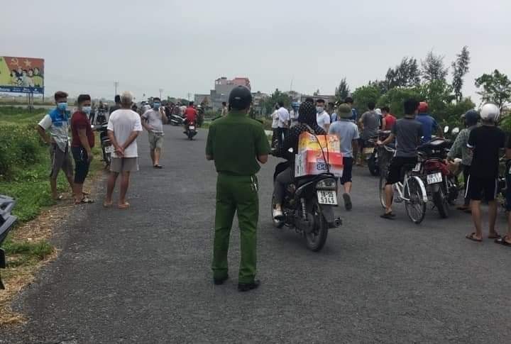 Nam Định: Bàng hoàng phát hiện thi thể dưới dòng sông