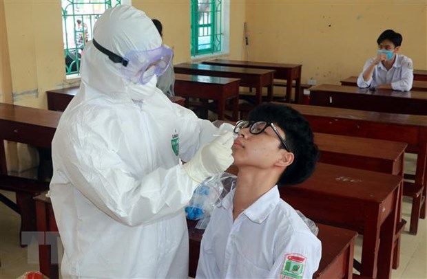 Một học sinh dương tính với SARS-CoV-2, Nam Định xét nghiệm diện rộng