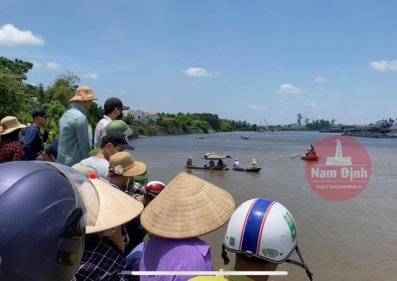 Nam Định : Học sinh lớp 8 đuối nước thương tâm trên sông Đáy