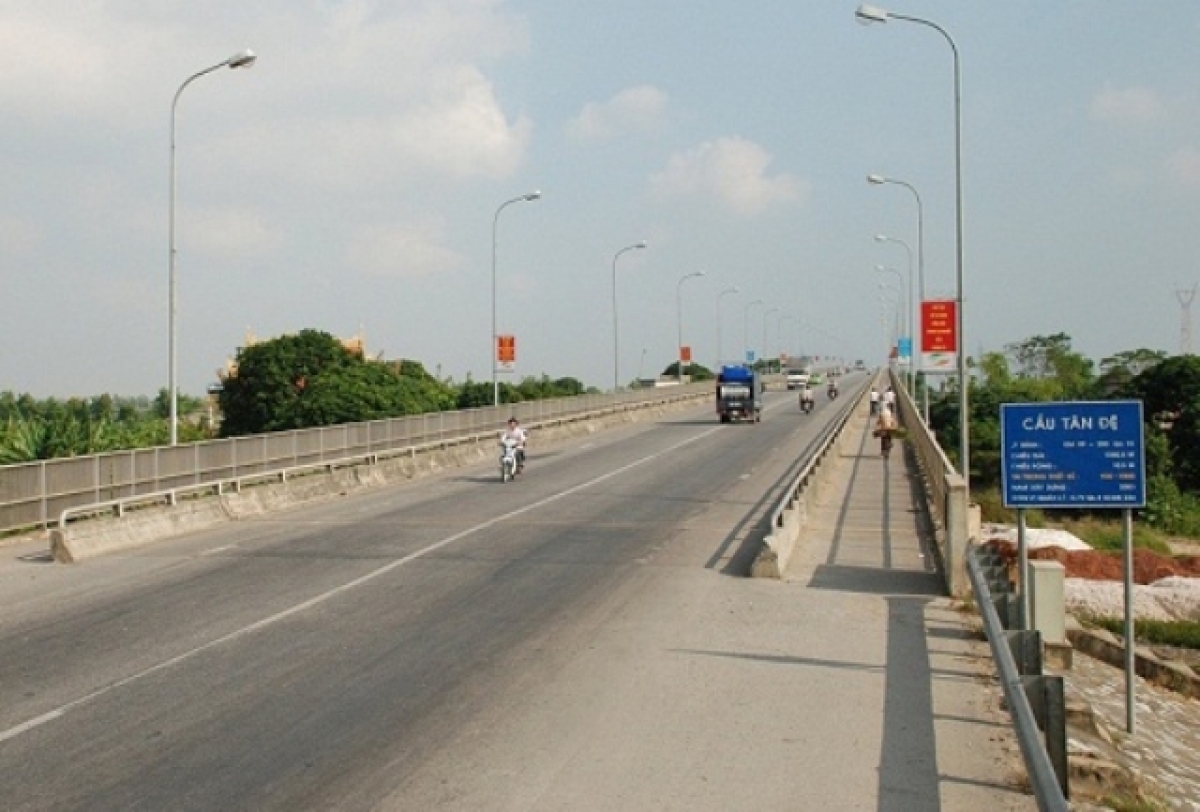 Cầu Tân Đệ nối Nam Định và Thái Bình bị hư hỏng, nhiều bó cáp cần được thay thế gấp
