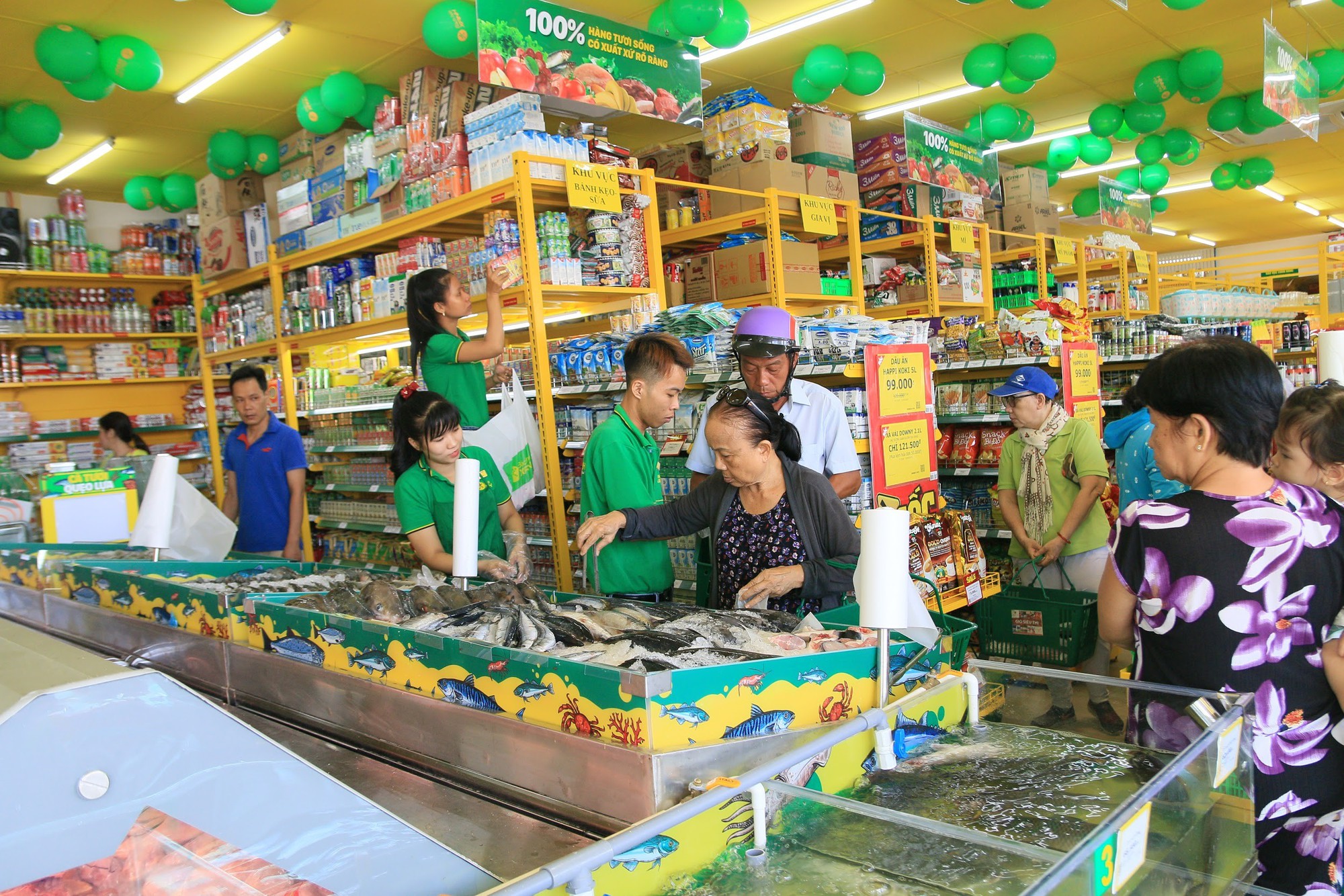 Đại gia tuần qua: Bách hóa của đại gia Nam Định bị “sờ gáy” vì tăng giá bán giữa mùa dịch