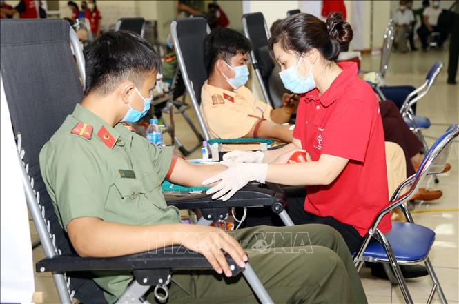 Nam Định bảo đảm lượng máu cho các bệnh viện