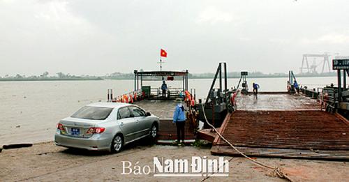 Nam Định: Tăng cường phòng chống dịch Cᴏᴠɪᴅ-19 tại các bến phà, bến khách ngang sông