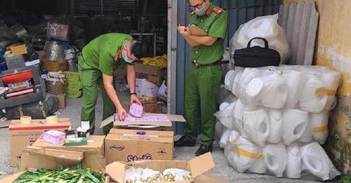 Nam Định : Tạm giam 2 đối tượng ở Ý Yên cùng đồng bọn trong đường dây sản xuất mỹ phẩm, thực phẩm chức năng giả