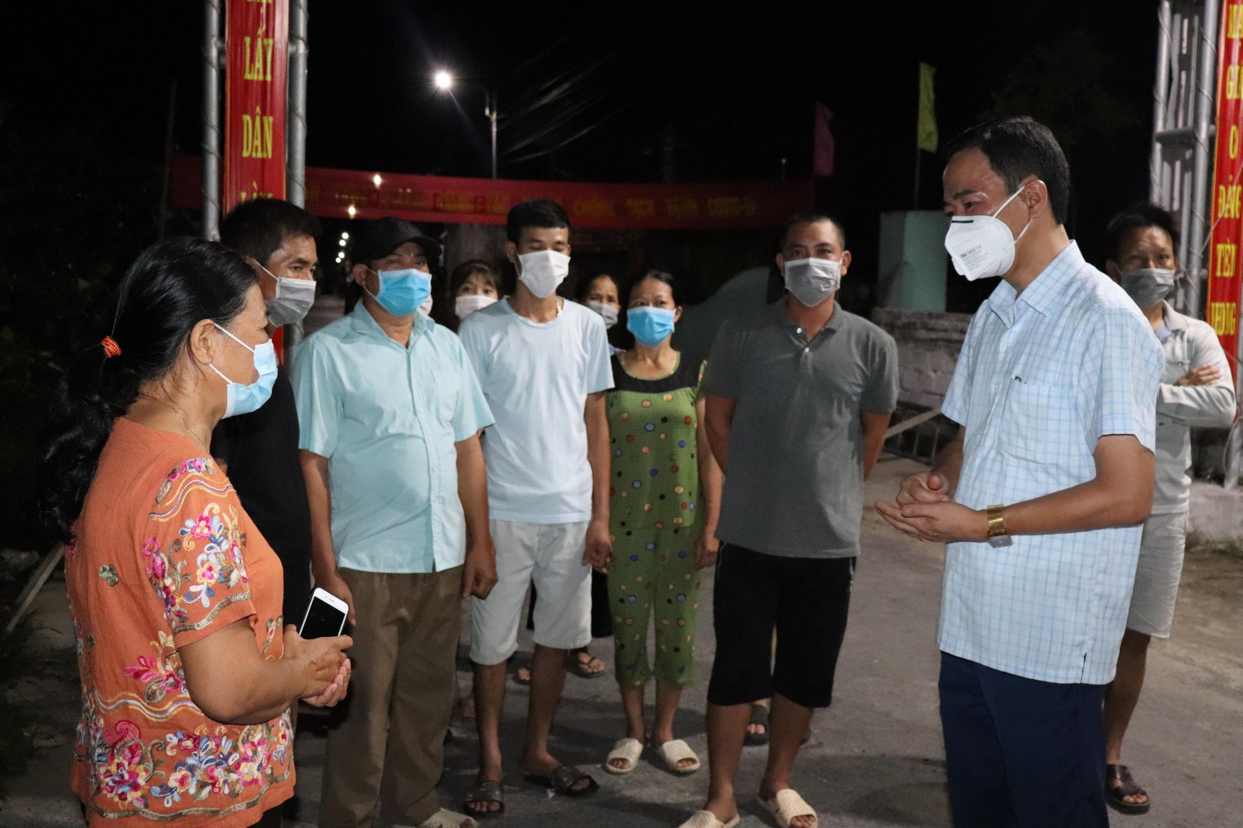 Nam Định : Huyện Ý Yên công bố kết thúc khoanh vùng cách ly y tế tại xóm 10 xã Yên Nhân