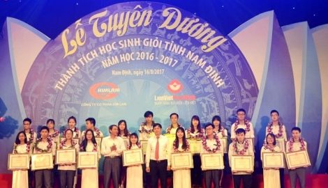 Nam Định vinh danh hàng nghìn học sinh giỏi năm học 2016 – 2017