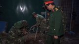 Phát hiện quả bom tại gia đình thu mua phế liệu ở Vụ Bản