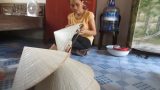 Độc đáo chợ nón xã Nghĩa Châu Nam Định