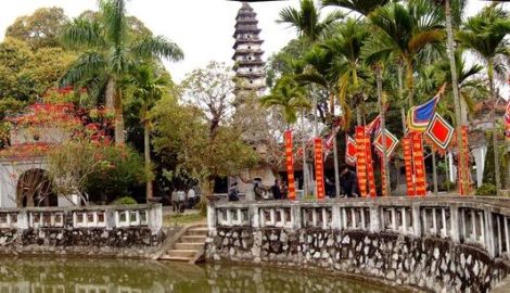 Tháp Phổ Minh – Ngọn tháp 700 tấn trụ vững ở vùng chiêm trũng