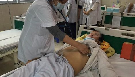 Nam Định: Kỳ lạ người đàn ông bị hóc hạt hồng xiêm một năm mới phát hiện ra