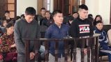 Mất mặt với bạn gái, 9X xách dao đâm người nguy kịch