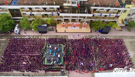 Ngôi trường của Á quân Đường lên đỉnh Olympia 2016 ‘nhuộm’ sắc tím