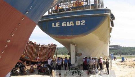 Yêu cầu hai công ty đóng tàu vỏ thép bồi thường gần 37 tỷ đồng