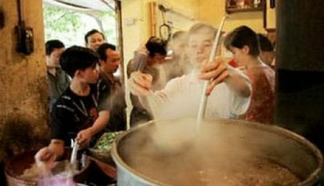 “Tuyệt kỹ” phở Vân Cù Nam Định