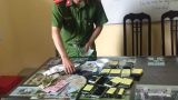 Mỹ Lộc: Phá sới bạc của anh em sinh đôi đúng ngày tân gia