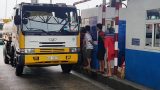 Nhà đầu tư lên tiếng về tài xế dùng tiền lẻ qua trạm BOT Cai Lậy