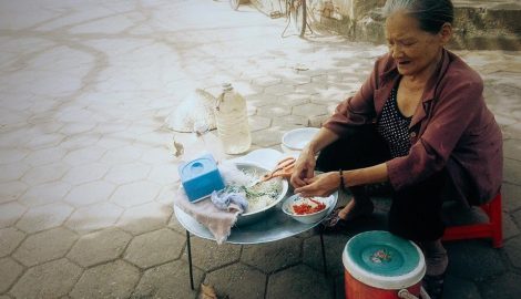 Nộm vỉa hè lâu đời nhất tại Nam Định