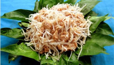 Cách làm nem chạo gói lá sung và nem nắm thơm ngon tại nhà