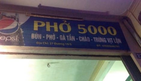 Ấm lòng bát phở đêm giá 5 nghìn giữa thời bão giá ở thành phố dệt