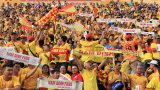 Nam Định FC: Khó khăn chỉ làm thành Nam thêm yêu bóng đá