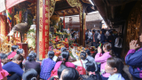Lễ hội Đền Trần Nam Định: Sẽ “phạt nguội” hành vi phản cảm (Thứ Sáu 02/03/2018 | 09:57 GMT+7)