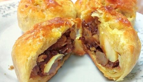 Làm bánh xíu páo công phu và vất vả