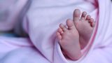 Bé trai “sống lại” ngay trước khi bị hỏa táng