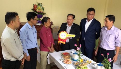 Hiệp hội tấm lợp Việt Nam tặng nhà tình nghĩa tại Nam Định