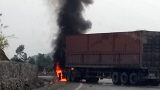 Liên tiếp cháy container, xe tải chở hàng không rõ nguyên nhân