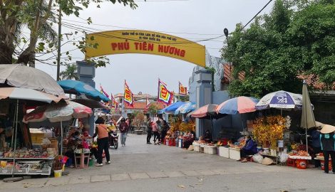 Nam Định: Đìu hiu khách trước phiên chợ “mua may, bán rủi”