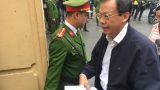 Vì sao cựu Tổng giám đốc PVN bị tuyên 9 năm tù vẫn đi bộ khỏi tòa?