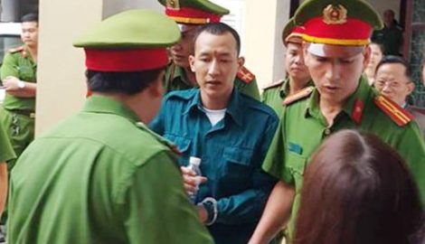 Cựu thầy giáo vận chuyển 15 bánh heroin xin sớm được tử hình