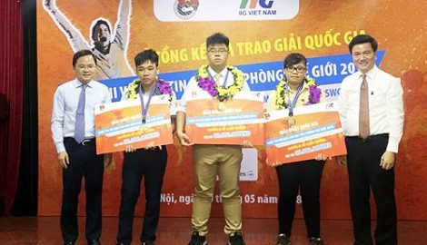 Học sinh trường Lê Hồng Phong-Nam Định là 1 trong 3 đại diện Việt Nam thi Tin học văn phòng thế giới tại Mỹ