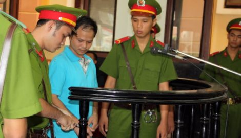 Vụ con ruồi trong chai nước ngọt: Tuyên ông Minh 7 năm tù