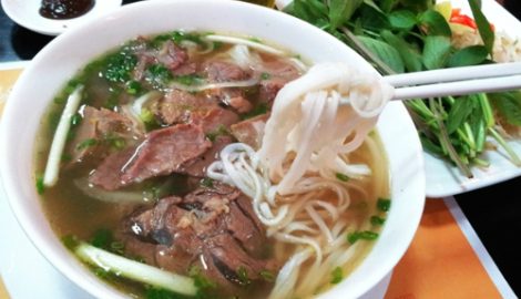 Xôi xíu và phở bò áp chảo nổi tiếng ở Nam Định