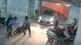 Clip phẫn nộ: Đến thăm con, cụ ông bị bảo vệ chung cư đánh dã man đến gãy sống mũi