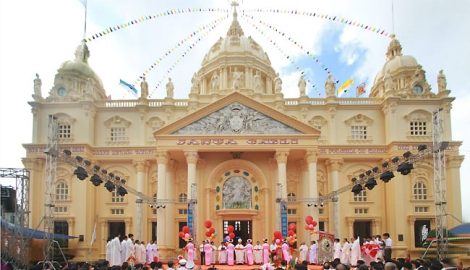 Nhà thờ Giáo họ Đức Bà