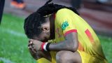 Nam Định thua trận thứ 5, tiếp tục đội sổ V-League