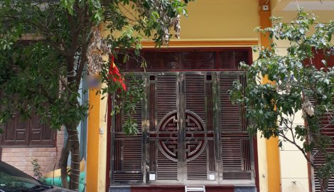 Điều bất ngờ về nữ giúp việc bạo hành bé hơn 1 tháng tuổi ở Hà Nam