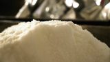 Người dân Nam Định sản xuất muối nhạt