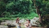 Cặp đôi bác sĩ rủ nhau vào rừng chụp ảnh cưới cực “dị”