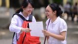 Học sinh Nam Định làm thêm bài thi tổng hợp vào lớp 10