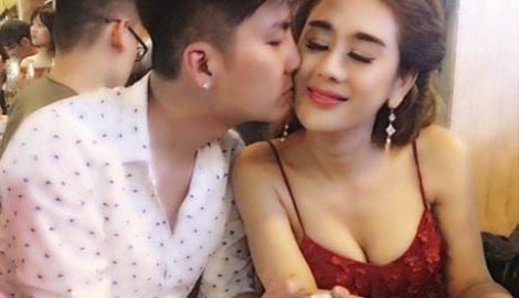 Lâm Khánh Chi hạnh phúc bên chồng kém 8 tuổi trong ngày dạm ngõ