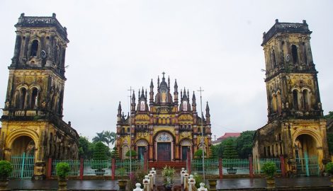 Nhà thờ Giáo xứ Trung Linh giáo phận Bùi Chu