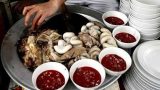 Nam Định: Ăn tiết canh, 3 người mắc liên cầu lợn trong dịp nghỉ Tết Nguyên đán