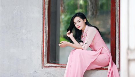 Sau 3 năm dân mạng càng ngỡ ngàng với nhan sắc của “Hot girl PTTM“